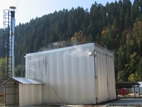 aburitor autonom, prelucrarea primară a lemnului, arzător automat, aburirea, aburire indirectă, arderea rumegușuli, rumeguș, aburitor lemn